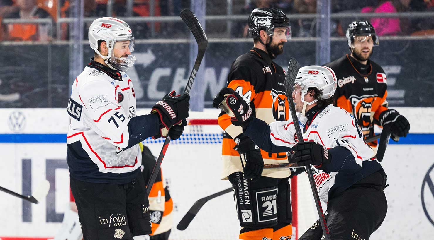 Wichtiger 4:1-Sieg in Wolfsburg