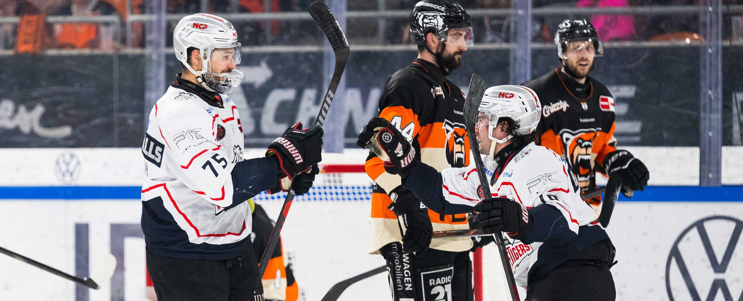 Wichtiger 4:1-Sieg in Wolfsburg